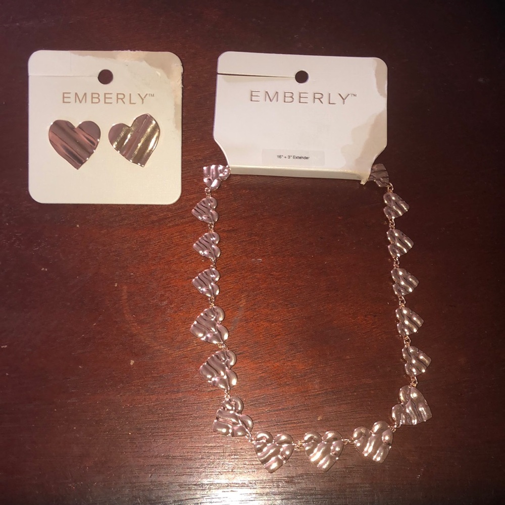 New With Tags Emberly Golden Wavy Heart Earring and Necklace Set (comes as one)